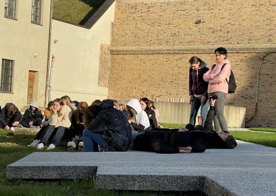Gausi gimnazistų grupė Vilniuje ieškojo šiurpuliukų (3)