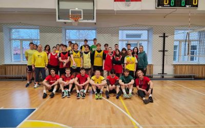 Vasario 16-ąją gimnazistai paminėjo tinklinio turnyre „Geltona, žalia, raudona“