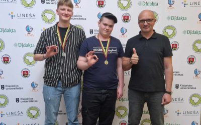 Respublikinėje geografijos olimpiadoje Tomas Jakubauskas laimėjo I vietą, Jokūbas Gudaitis – II-ą
