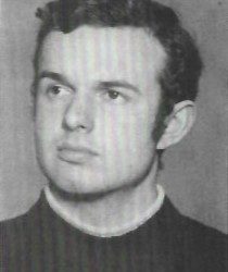 Į amžinybę išėjo rašytojas, poetas, dramaturgas Rolandas Rastauskas – buvęs mūsų Gimnazijos mokinys