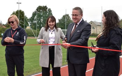 Šiandien atidarytas renovuotas Gimnazijos stadionas!