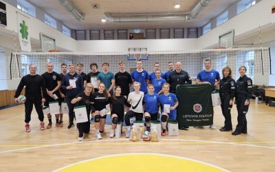 Kai tinklinis – ne vien sportas: su kamuoliu ir be dūmų