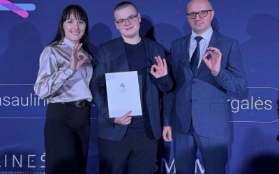 Valdovų rūmuose trečią syk apdovanotas mūsų miesto gimnazistas Tomas Jakubauskas